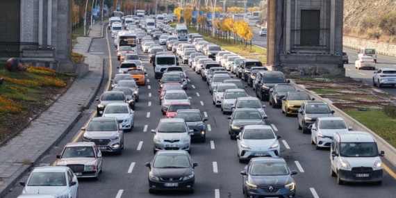Binek otomobiller için asgari maktu vergi uygulaması getirildi