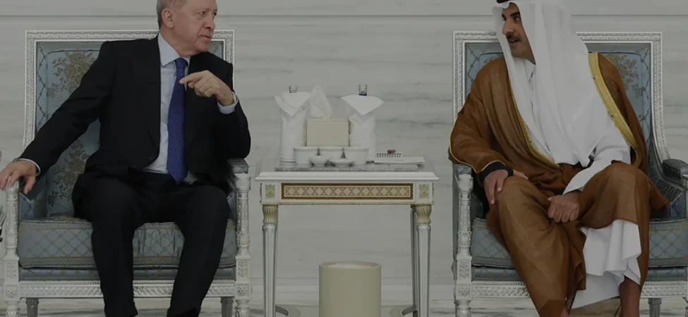 Cumhurbaşkanı Erdoğan Katar Emiri Temim ile Doha'da bir araya geldi