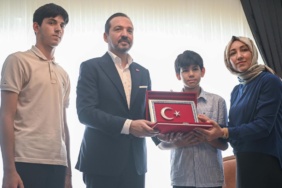AK Parti Genel Başkan Yardımcısı Zorlu, 15 Temmuz Darbe Girişiminin 10. Yıl Dönümü Dolayısıyla Gazi ve Şehit Yakınlarını Ziyaret Etti