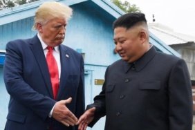 Trump'ın bu yıl içinde Kuzey Kore lideri Kim ile yüz yüze görüşmek istediği iddia edildi 2 Trump'ın bu yıl içinde Kuzey Kore lideri Kim ile yüz yüze görüşmek istediği iddia edildi