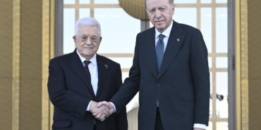 Filistin Devlet Başkanı Abbas, Türkiye'ye Teşekkür Mesajı Yolladı 13 Filistin Devlet Başkanı Abbas, Türkiye'ye Teşekkür Mesajı Yolladı