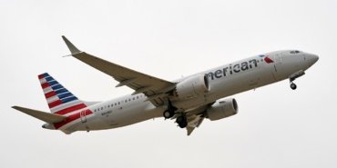 Uçuş kodu karışıklığı nedeniyle iki American Airlines uçağı kazadan kıl payı kurtuldu 14 Uçuş kodu karışıklığı nedeniyle iki American Airlines uçağı kazadan kıl payı kurtuldu