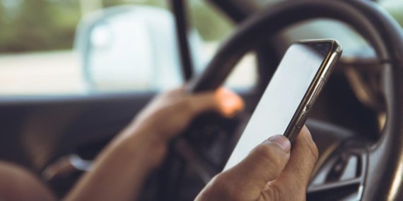 Fahri trafik müfettişlerinin tutanaklarının ilk sırasında cep telefonu ihlali var 9 Fahri trafik müfettişlerinin tutanaklarının ilk sırasında cep telefonu ihlali var
