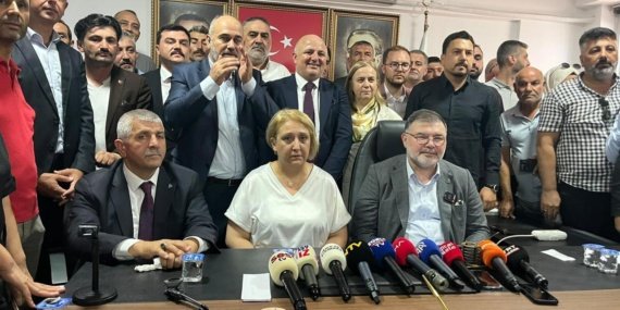 Menderes Belediye Başkan Vekili seçimini Asuman Şen kazandı
