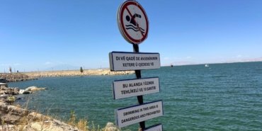 Boğulma riskine karşı cankurtaran uyarılar 15 Boğulma riskine karşı cankurtaran uyarılar