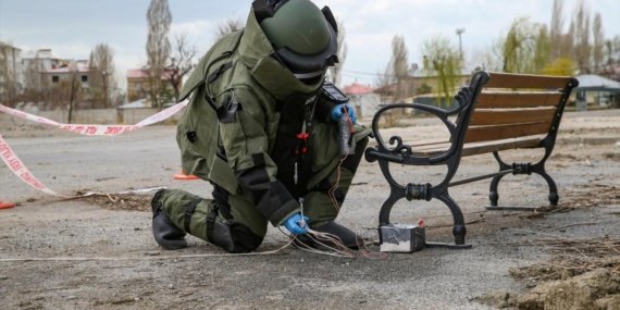 Berlin'de İkinci Dünya Savaşı'ndan kalma bomba bulundu