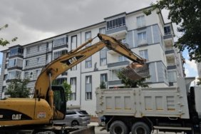 Çorum'da Kötü Kokunun Ardında 3 Kamyon Çöp Çıktı