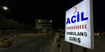 Diyarbakır'da eşini silahla yaralayan kişi çocuğunu alarak kaçtı