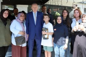 Cumhurbaşkanı Erdoğan, İstanbul'da esnafı ziyaret etti 6 Cumhurbaşkanı Erdoğan, İstanbul'da esnafı ziyaret etti