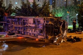İstanbul'da Minibüs Kazası: 1 Ölü, 5 Yaralı 3 İstanbul'da Minibüs Kazası: 1 Ölü, 5 Yaralı