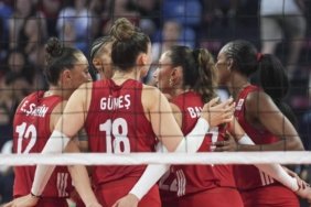 Filenin Sultanları Avrupa Şampiyonası'na galibiyetle başladı 1 Filenin Sultanları Avrupa Şampiyonası'na galibiyetle başladı