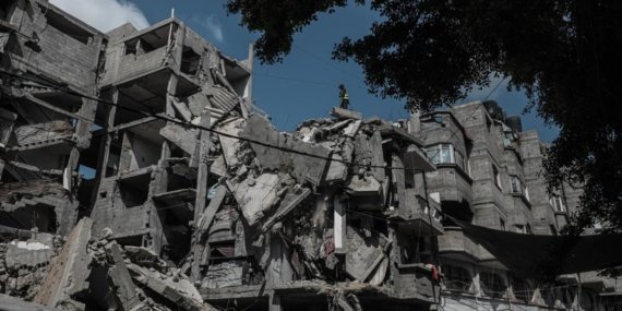 İşgalci İsrail, Gazze'de yerinden edilenlerin sığındığı çadırı vurdu: 1 kişi hayatını kaybetti 11 İşgalci İsrail, Gazze'de yerinden edilenlerin sığındığı çadırı vurdu: 1 kişi hayatını kaybetti