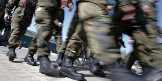 Alman ordusundaki asker sayısı 13 yılın zirvesinde