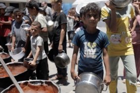 Soykırımcı albay, Gazze'de yardım görevlilerinin öldürüldüğü saldırı emrinden "pişman olmadığını" söyledi 4 Soykırımcı albay, Gazze'de yardım görevlilerinin öldürüldüğü saldırı emrinden "pişman olmadığını" söyledi