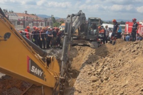 Tuzla'da İnşaat Alanında Toprak Kayması Yaşandı