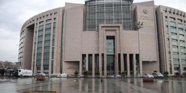 İstanbul'da yasa dışı bahis operasyonunda 2 şirketin altınlarına el konuldu 12 İstanbul'da yasa dışı bahis operasyonunda 2 şirketin altınlarına el konuldu