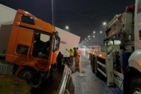 İstanbul'da şiddetli yağış trafiği felç etti: Birden fazla kaza