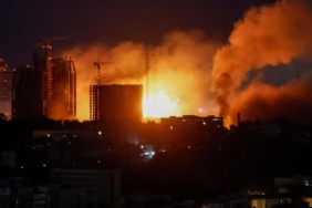 Rusya'nın Ukrayna'ya Yönelik Saldırısı: Kiev ve Zaporijya'da Askeri Tesisler Vuruldu