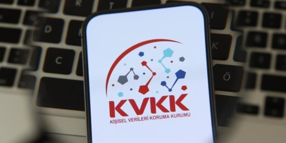 KVKK'dan canlı maç yayını izlemek için "açık rıza" şartı koşan platforma ceza