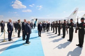 Filistin Devlet Başkanı Mahmud Abbas Resmi Ziyaret için Ankara'ya Ulaştı 1 Filistin Devlet Başkanı Mahmud Abbas Resmi Ziyaret için Ankara'ya Ulaştı