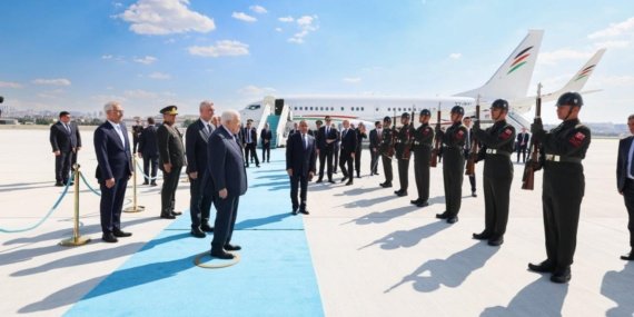 Filistin Devlet Başkanı Mahmud Abbas Resmi Ziyaret için Ankara'ya Ulaştı