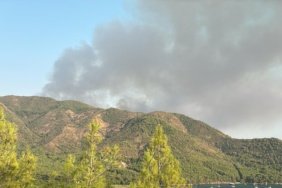 Marmaris'te Kontrol Altına Alınan Orman Yangını 3 Marmaris'te Kontrol Altına Alınan Orman Yangını