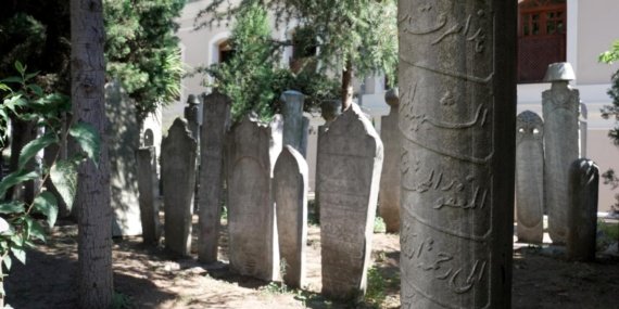 Mezar taşları kayıt altına alınıyor