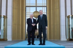 Cumhurbaşkanı Erdoğan, Filistin Devlet Başkanı Abbas'ı Resmi Törenle Karşıladı 5 Cumhurbaşkanı Erdoğan, Filistin Devlet Başkanı Abbas'ı Resmi Törenle Karşıladı
