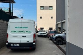 Rize'de denizde kaybolan çocuğun cansız bedeni bulundu 5 Rize'de denizde kaybolan çocuğun cansız bedeni bulundu