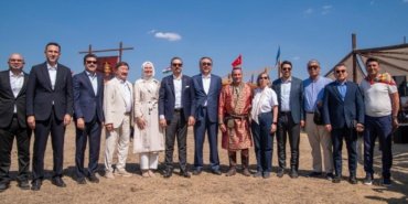 Türk Dünyası Macaristan'da Bir Araya Geldi 13 Türk Dünyası Macaristan'da Bir Araya Geldi