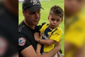 Fenerbahçe formalı çocuğu güvenli bölgeye götüren Komiser Yardımcısı o anları anlattı 4 Fenerbahçe formalı çocuğu güvenli bölgeye götüren Komiser Yardımcısı o anları anlattı