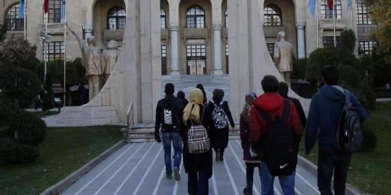 Yaklaşık 50 bin kişi tekrar üniversiteli oldu