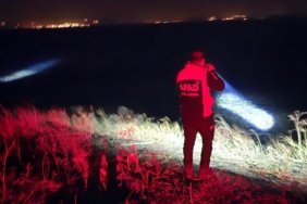 Van Gölü'nde kaybolan 2 kişi bulundu 6 Van Gölü'nde kaybolan 2 kişi bulundu