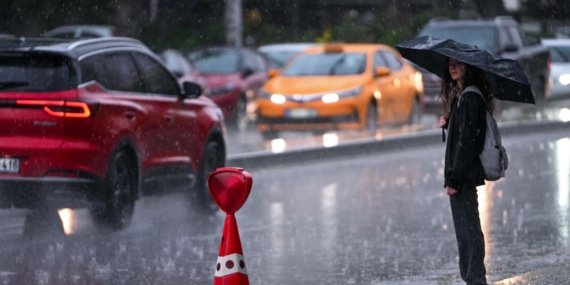 7 il için "sarı" uyarı: Sağanak ve fırtınaya dikkat 8 7 il için "sarı" uyarı: Sağanak ve fırtınaya dikkat