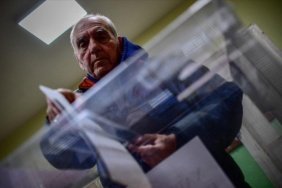 Bulgaristan'da 25 Ekim'de yapılacak cumhurbaşkanı seçimi için kampanya dönemi başladı