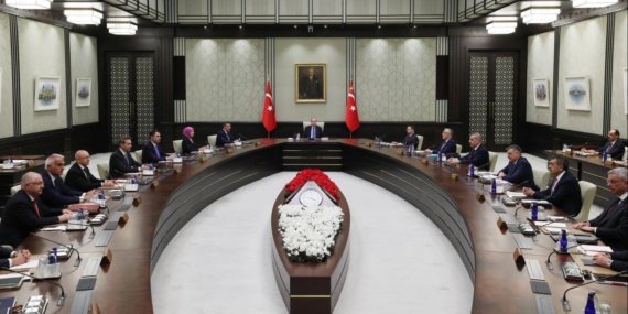 Hükümet krizi ve barış süreci: Kabine kritik konuları masaya koyuyor 7 Hükümet krizi ve barış süreci: Kabine kritik konuları masaya koyuyor
