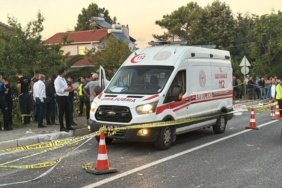Karayolunda feci kaza: Fındık toplama aracına tır çarptı, 4 can kaybı