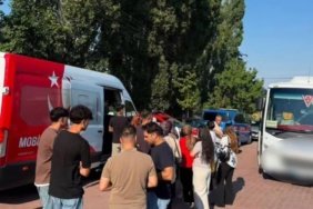 81 ilde gerçekleştirilen geniş çaplı operasyonlarda 230 düzensiz göçmen ve 19 organizatör ele geçirildi
