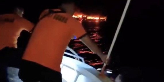 Filipinler'de feribot yangını: 5 can kaybı, 87 kişi hâlâ kayıp