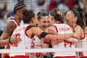 A Milli Kadın Voleybol Takımı finali garanti etti
