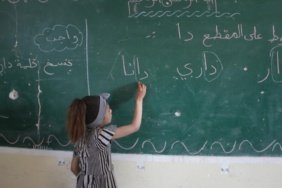 Soykırımcı İsrail saldırılarının gölgesinde Gazze'de 3 yıl sonra eğitim yeniden başladı