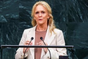 İzlanda Dışişleri Bakanı Gunnarsdottir: "Barış için müzakere etmeyenler ahlaki korkaklardır"