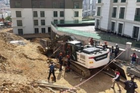 Başakşehir'deki şantiyede meydana gelen heyelanda bir işçi enkaz altında kaldı