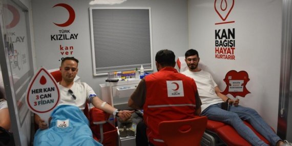 Yaz döneminde kan bağışı oranları yükseldi 11 Yaz döneminde kan bağışı oranları yükseldi