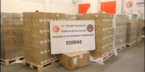 Edirne'deki sınır kapısında 79 bini aşkın kaçak tıbbi malzeme yakalandı