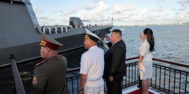 Pyongyang, 'Kang Kon' adlı yeni savaş gemisini devreye aldı