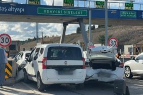Kuzey Marmara Otoyolu'nda 4 Araçlı Zincirleme Çarpışma: 2 Kişi Yaralanarak Hastaneye Kaldırıldı