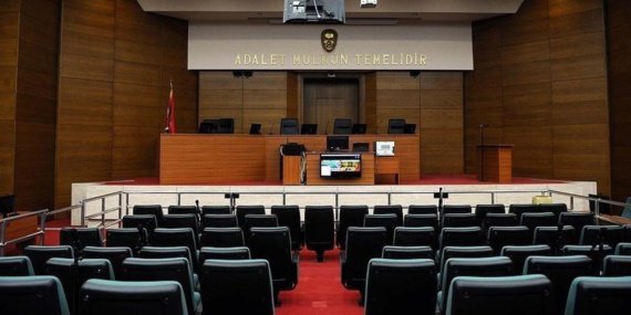 İzmir'de köpek saldırısına maruz kalan çocuk için 1,2 milyon liralık tazminat kararı 8 İzmir'de köpek saldırısına maruz kalan çocuk için 1,2 milyon liralık tazminat kararı
