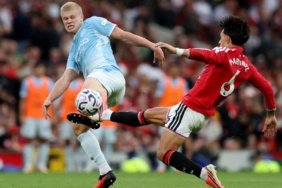 İngiltere Hakem Kurulu: Manchester derbisinde hakem hatası yapıldı 4 İngiltere Hakem Kurulu: Manchester derbisinde hakem hatası yapıldı