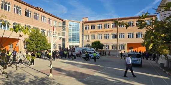 Turgutlu'da lise çevresindeki silahlı olayda 11 öğrenci yaralandı